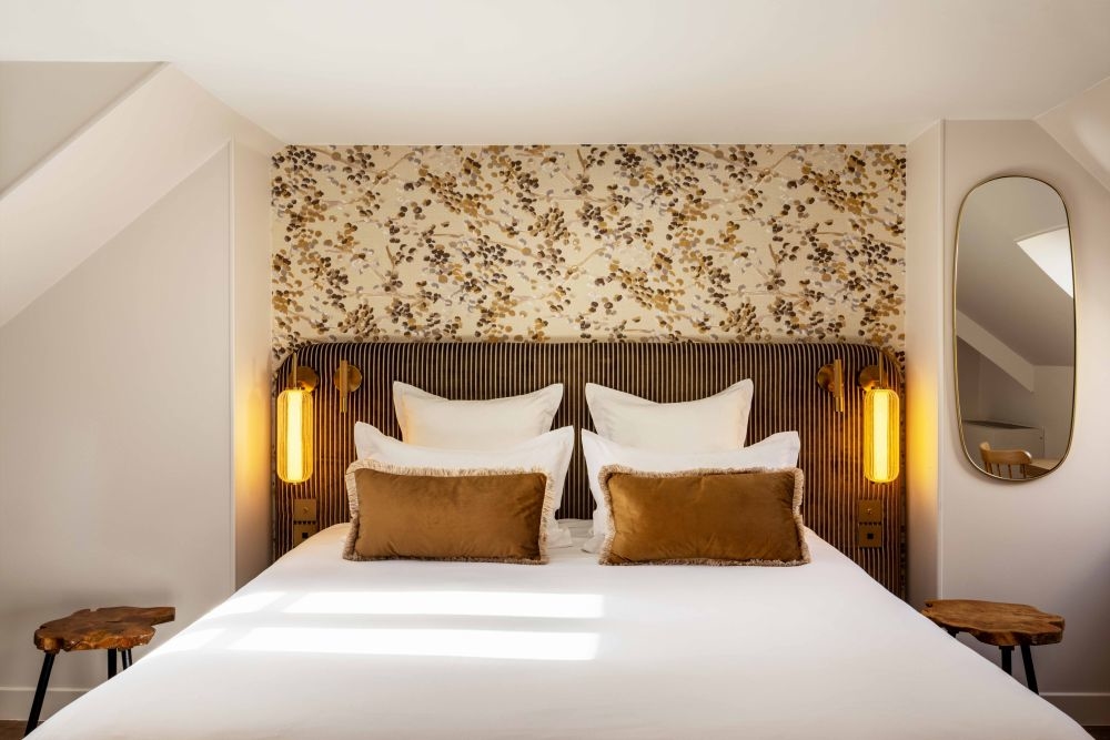 chambre deluxe hotel be onrii paris 9 cite bergere couple weekend